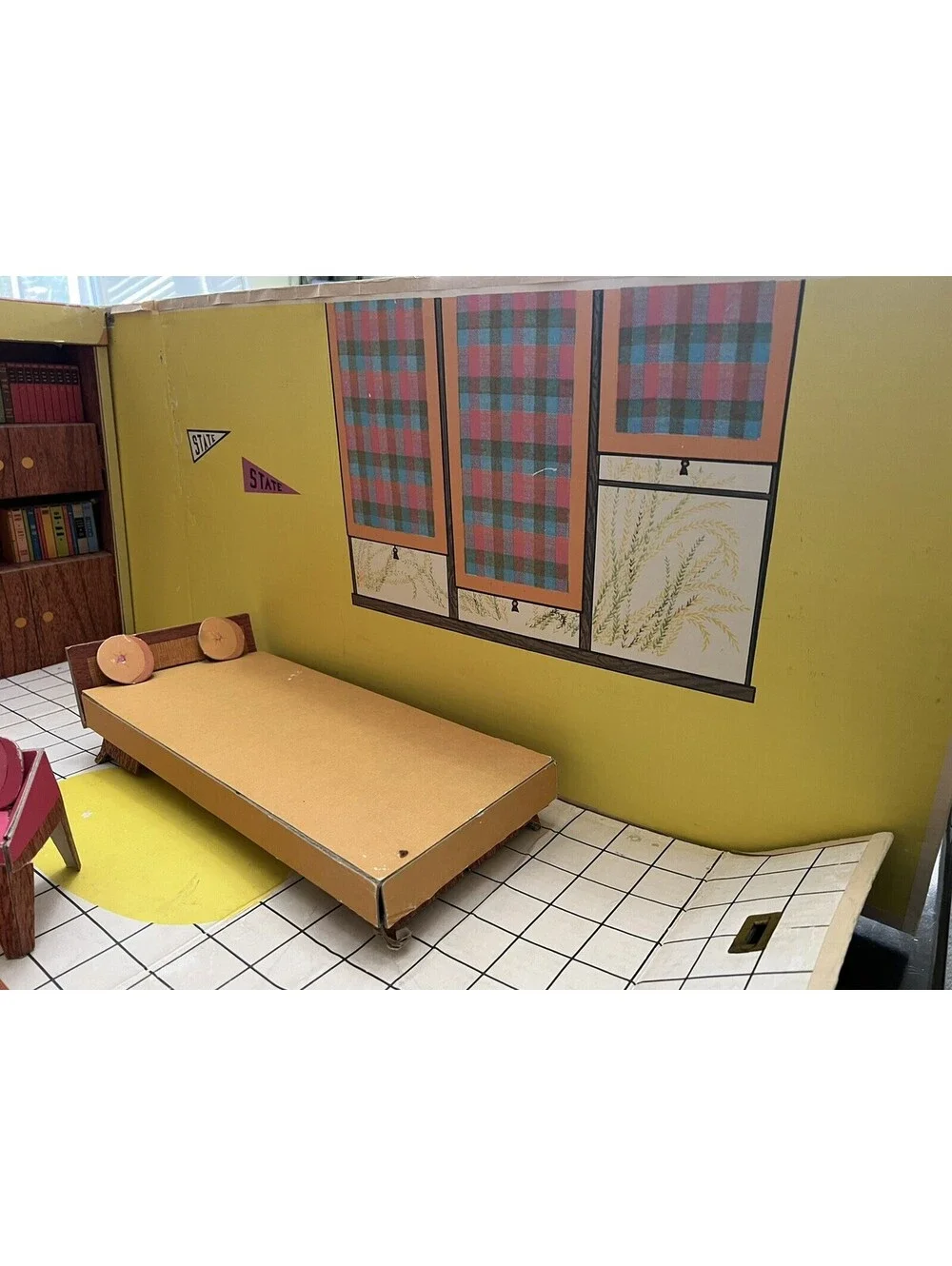 VTG 1962 Barbie Dream House With Original Furniture and Accessories